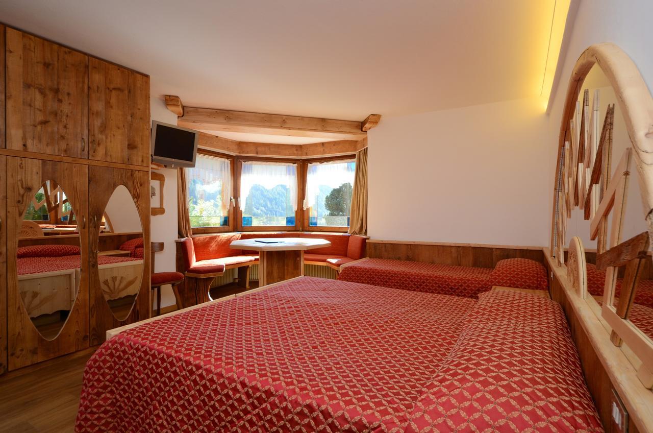 Hotel La Soldanella Moena Eksteriør bilde